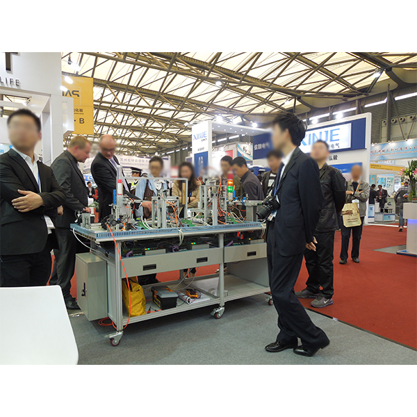 刹时晋升尝试结果,PLC尝试台助你轻松把握节制手艺(图1) 刹时晋升尝试结果,PLC尝试台助你轻松把握节制手艺(图1)